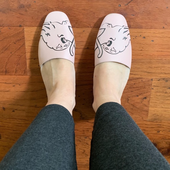 Valentino Shoes - HP🌟 Valentino panther block mule 9